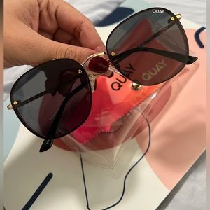 Quay Jezabel Rimless Sunglasses